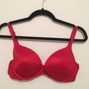 Victoria’s Secret Very Sexy Push Up in Crimson